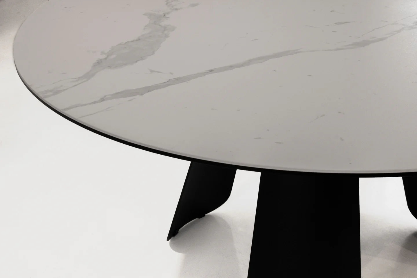 Palazzo Ceramic Dining Table
