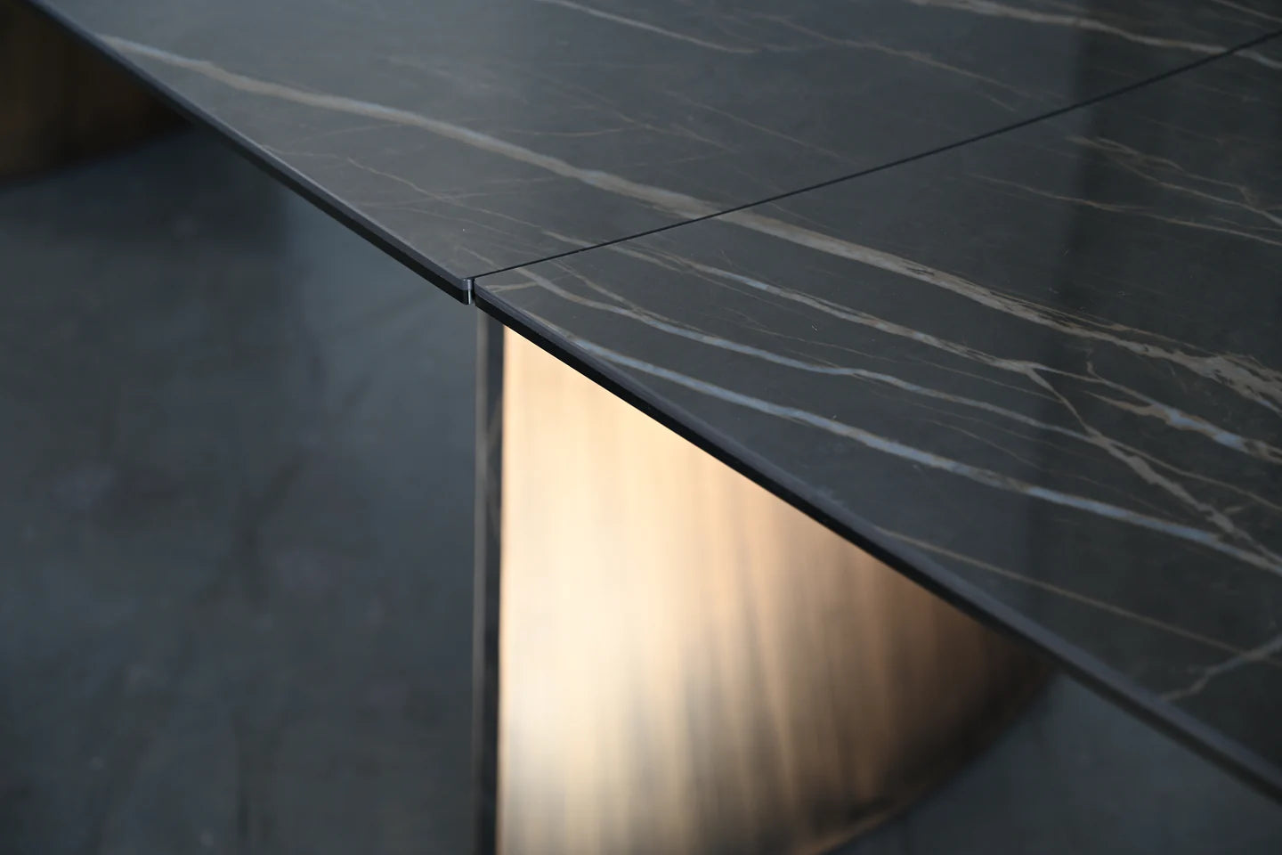 Ravello Ceramic Dining Table