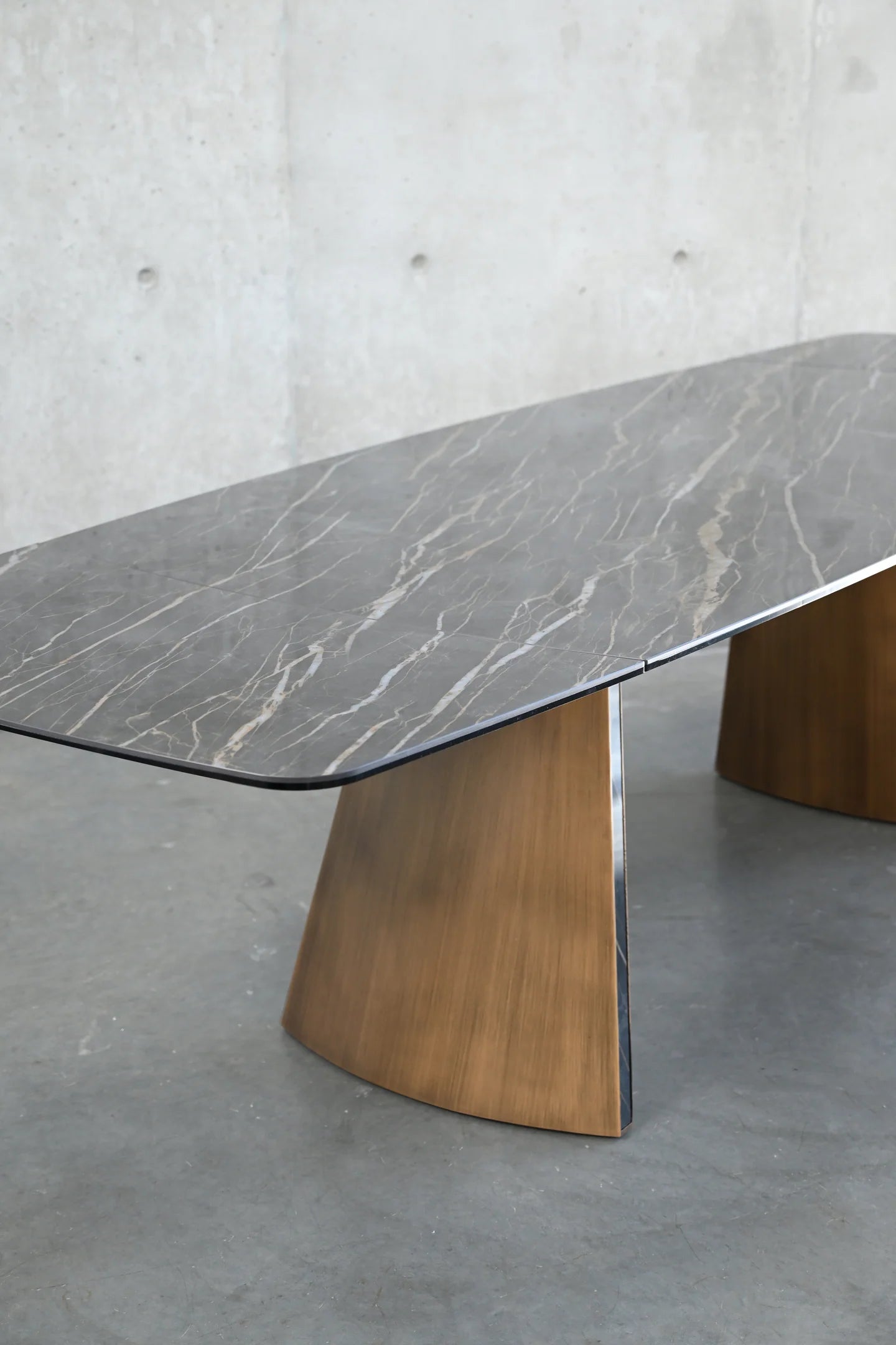 Ravello Ceramic Dining Table